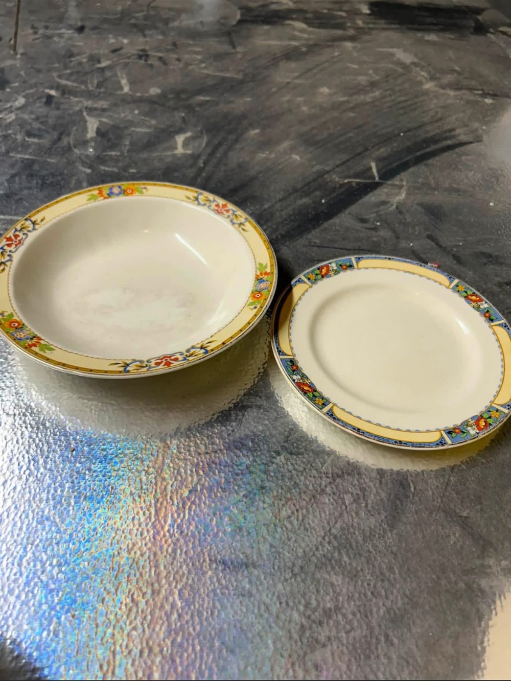 Decorative Yellow Floral Rim Porcelain Bowl and Plate Set